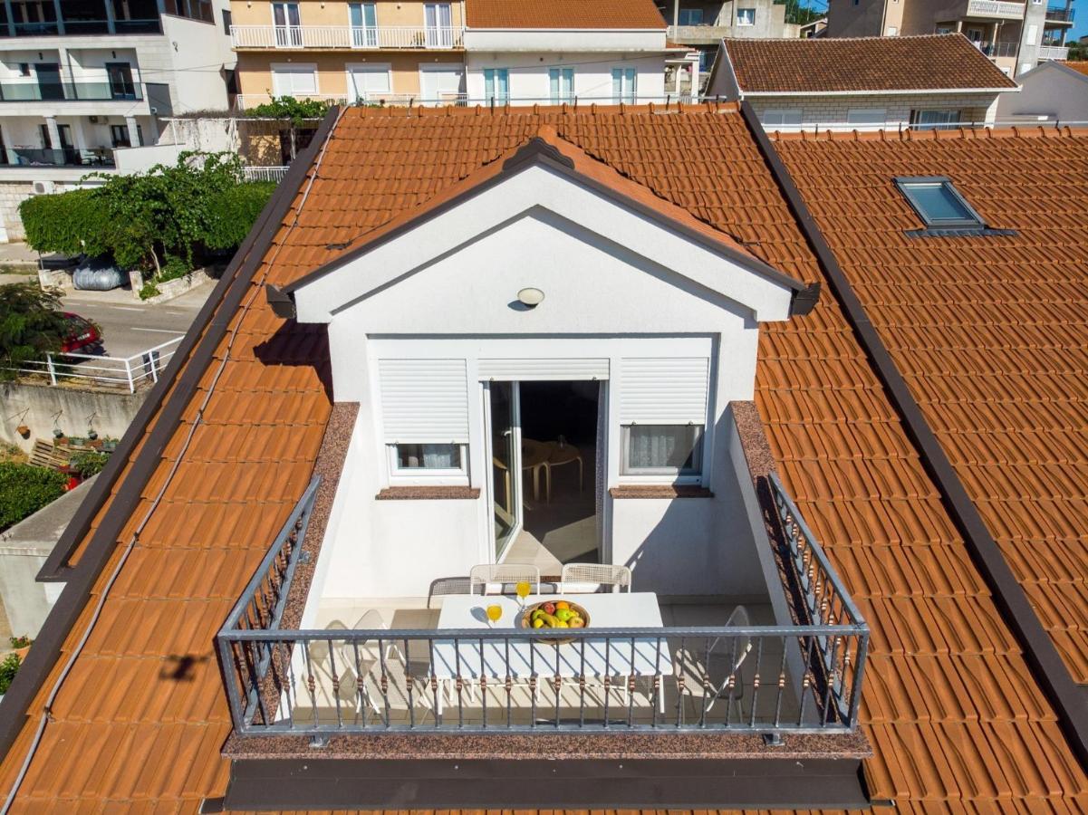 Apartment Familia Неум Экстерьер фото