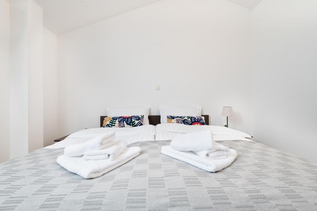 Apartment Familia Неум Экстерьер фото